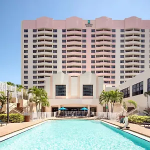 Embassy By Hilton Airport Westshore Hotel